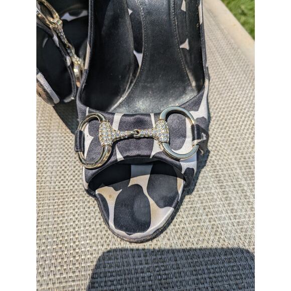 Gucci Women’s Black White Cow Print Silver Bit Open Toe Heels Size 7.5 RTL $1300 - Picture 6 of 16